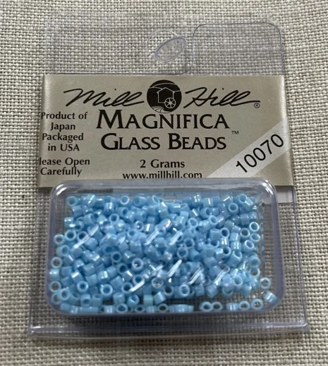 Mill Hill 10070 Magnifica Beads - Opalescent Aqua