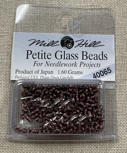 Mill Hill 40065 Seed-Petite Beads - Eggplant