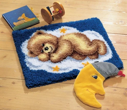 Vervaco - Knüpfteppich Schlafender Teddybär