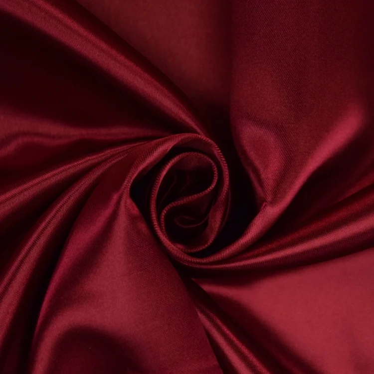 Polyester-Satin bordeaux