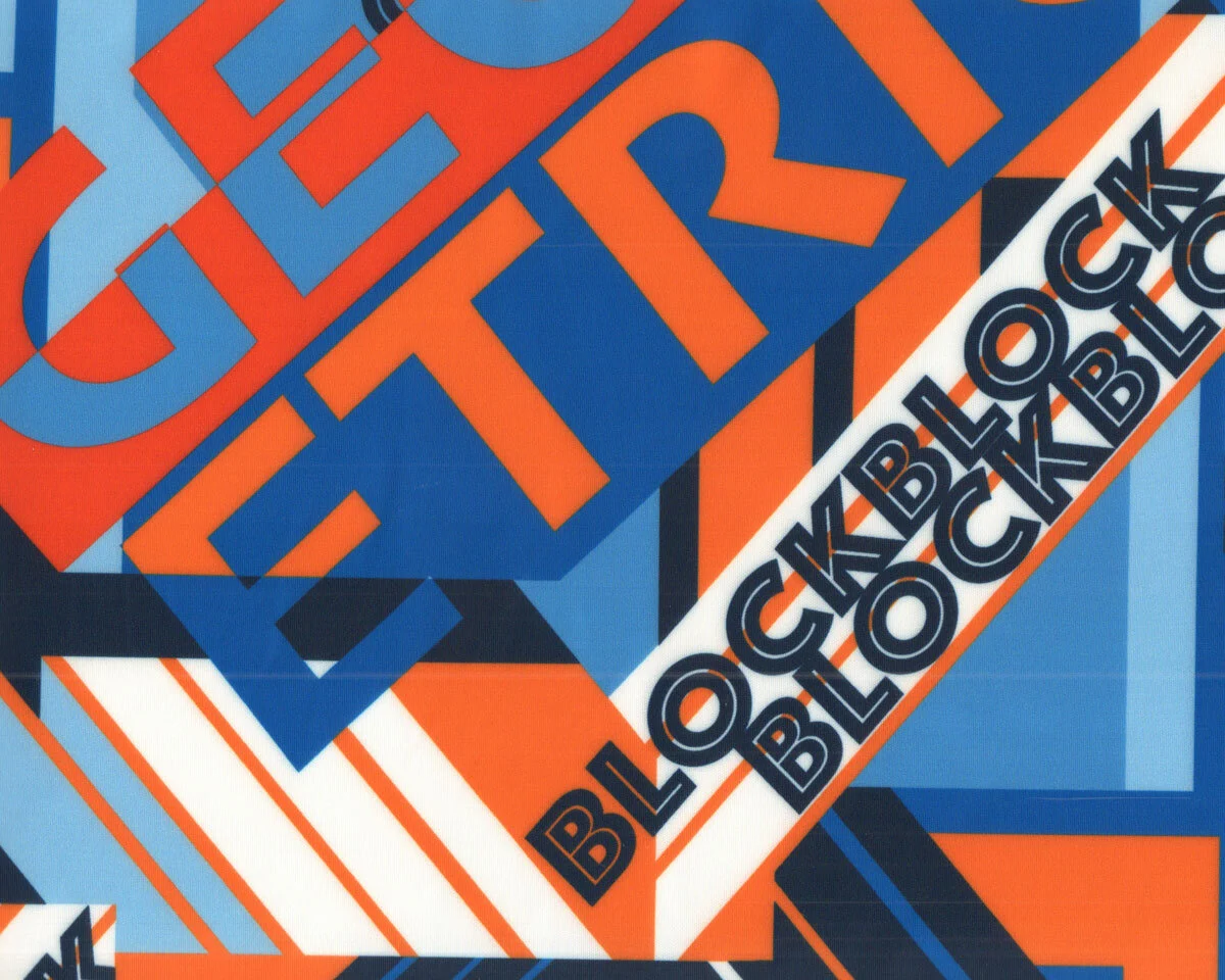 1 m Reststück MIT FEHLER Scuba-Print NAARA, Block-Schrift, orange-blau, Hilco