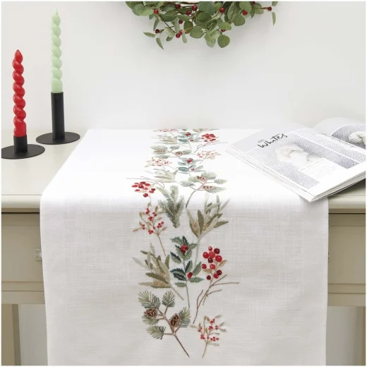 Läufer Weihnachtskranz bedruckt - Rico Design (Stickpackung)