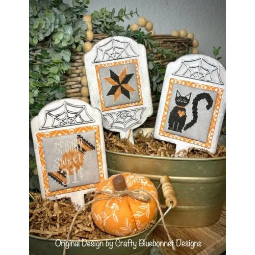 Crafty Bluebonnet Designs - Halloween Stitchy Stakes