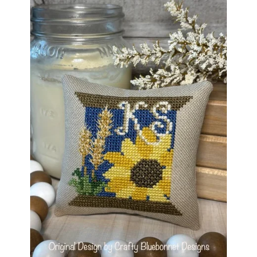 Crafty Bluebonnet Designs - Kansas State Spool
