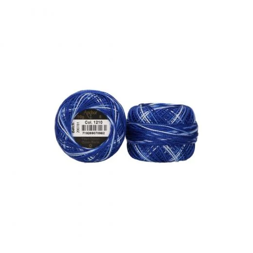 Anchor Perlgarn Stärke 8 - 10g - 1210 blau ombre