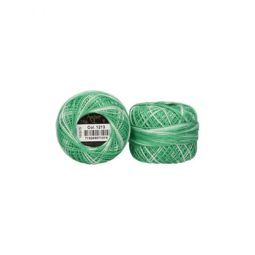 Anchor Perlgarn Stärke 8 - 10g - 1213 grün ombre