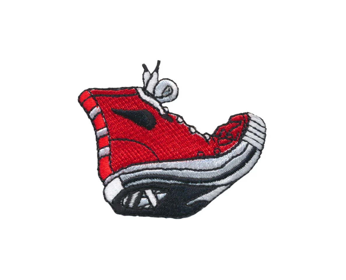 Applikation SNEAKER, trendiger Turnschuh, rot-weiß