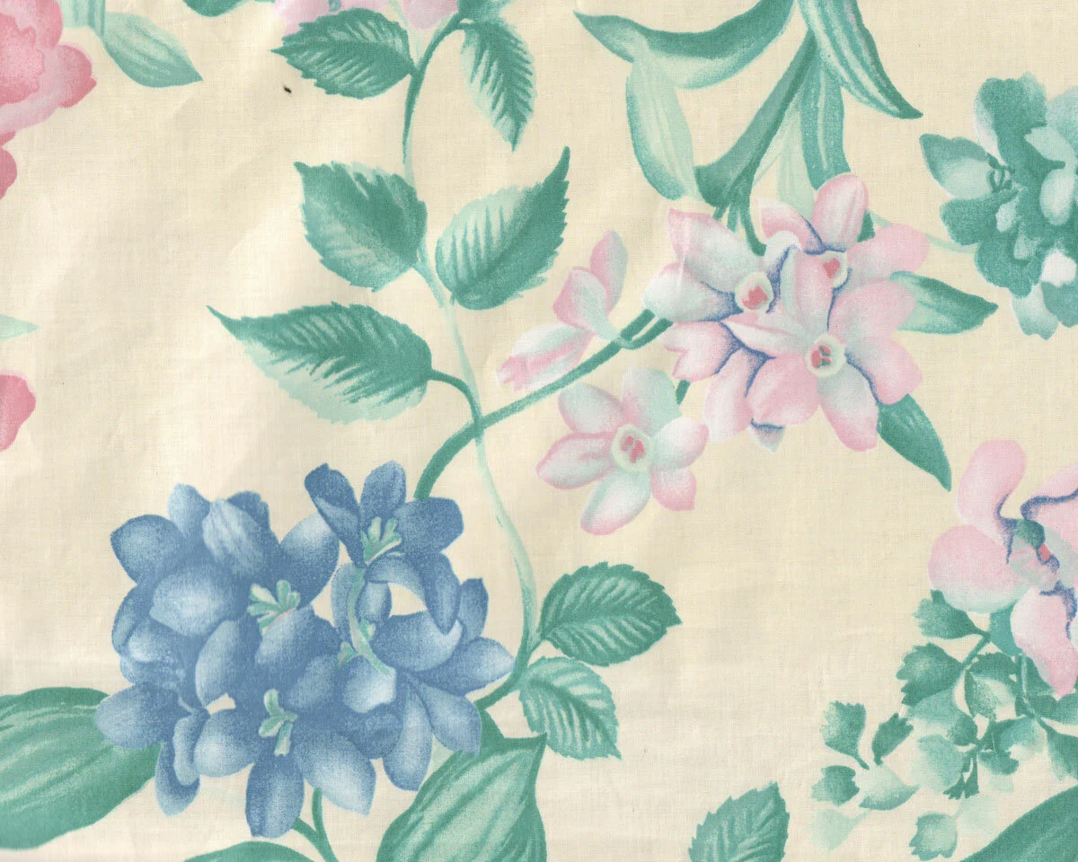 Beschichteter Baumwoll-Dekostoff APRILLE, Blüten-Ranken, rosa