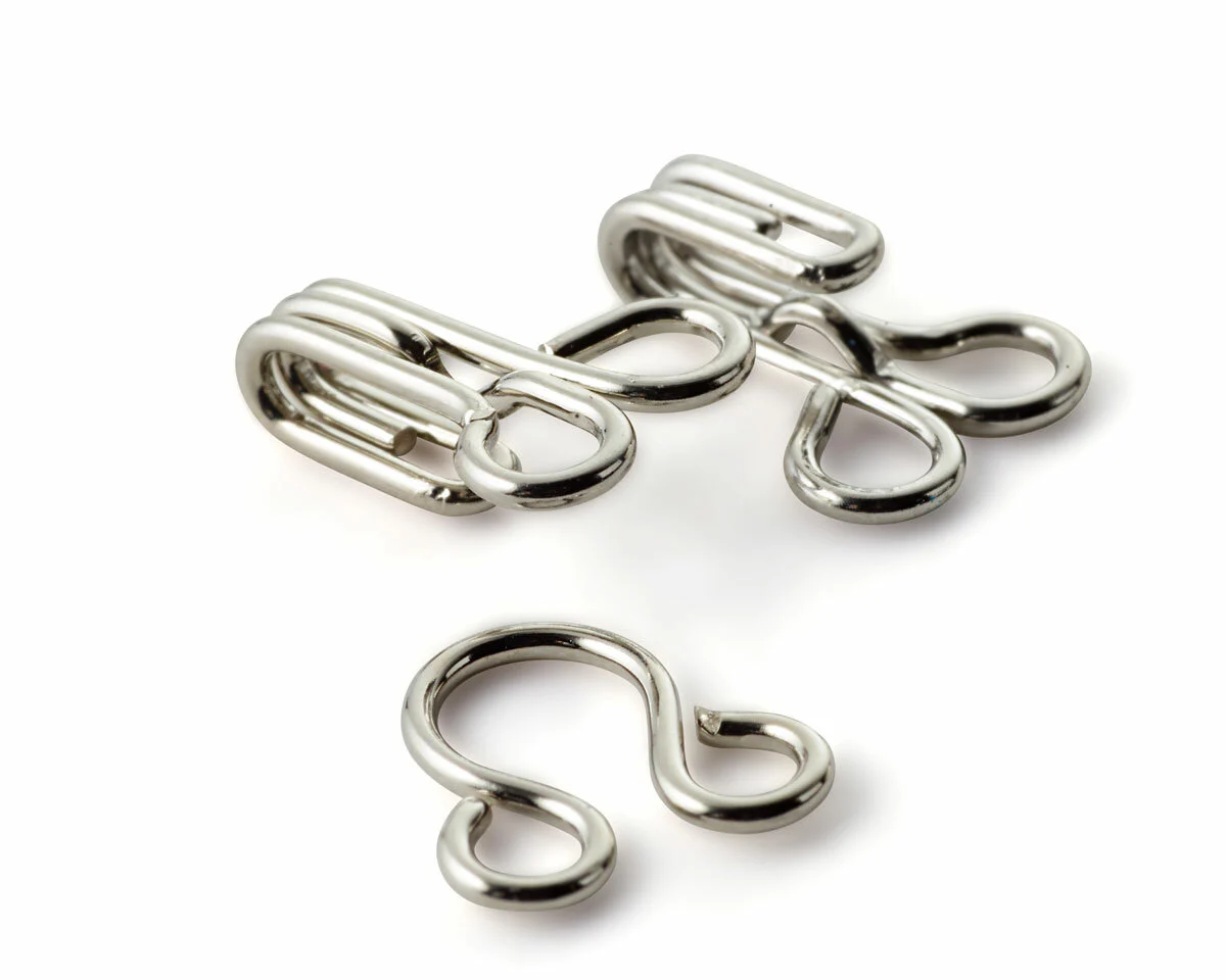 Haken und Augen, 3 Größen, silber oder schwarz, Prym