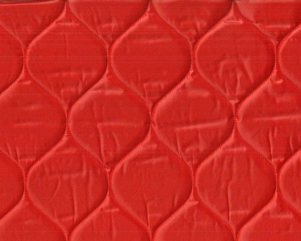 Italienischer Doubleface-Steppstoff ABELINA, gesteppte Waben, rot