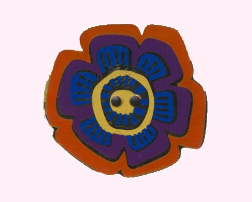 Metall-Designer-Knopf von "Laurel Burch", eckige Blüte, orange-lila