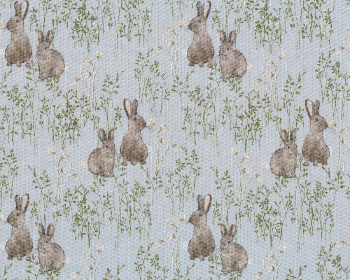 Patchworkstoff MIDSUMMER, Hasen auf Wiese, hellblau, Windham Fabrics