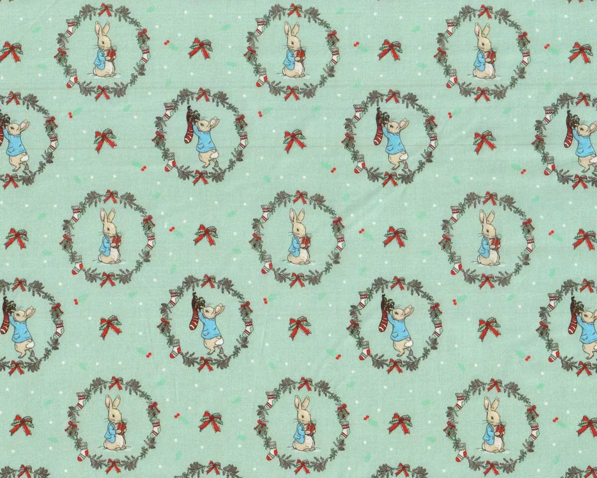 Patchworkstoff PETER RABBIT, Hasen im Weihnachts-Medaillon, türkis, Beatrix Potter
