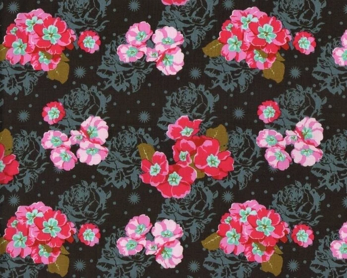 Patchworkstoff PRETTY POTENT, Schlüsselblumen, fuchsia-schwarzbraun