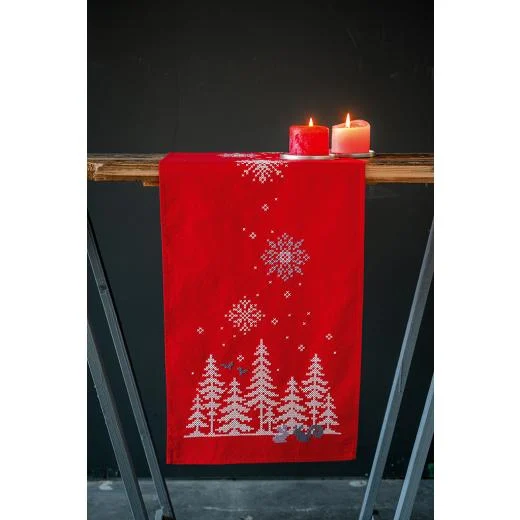 Vervaco - Läufer Weihnachtswald vorgedruckt