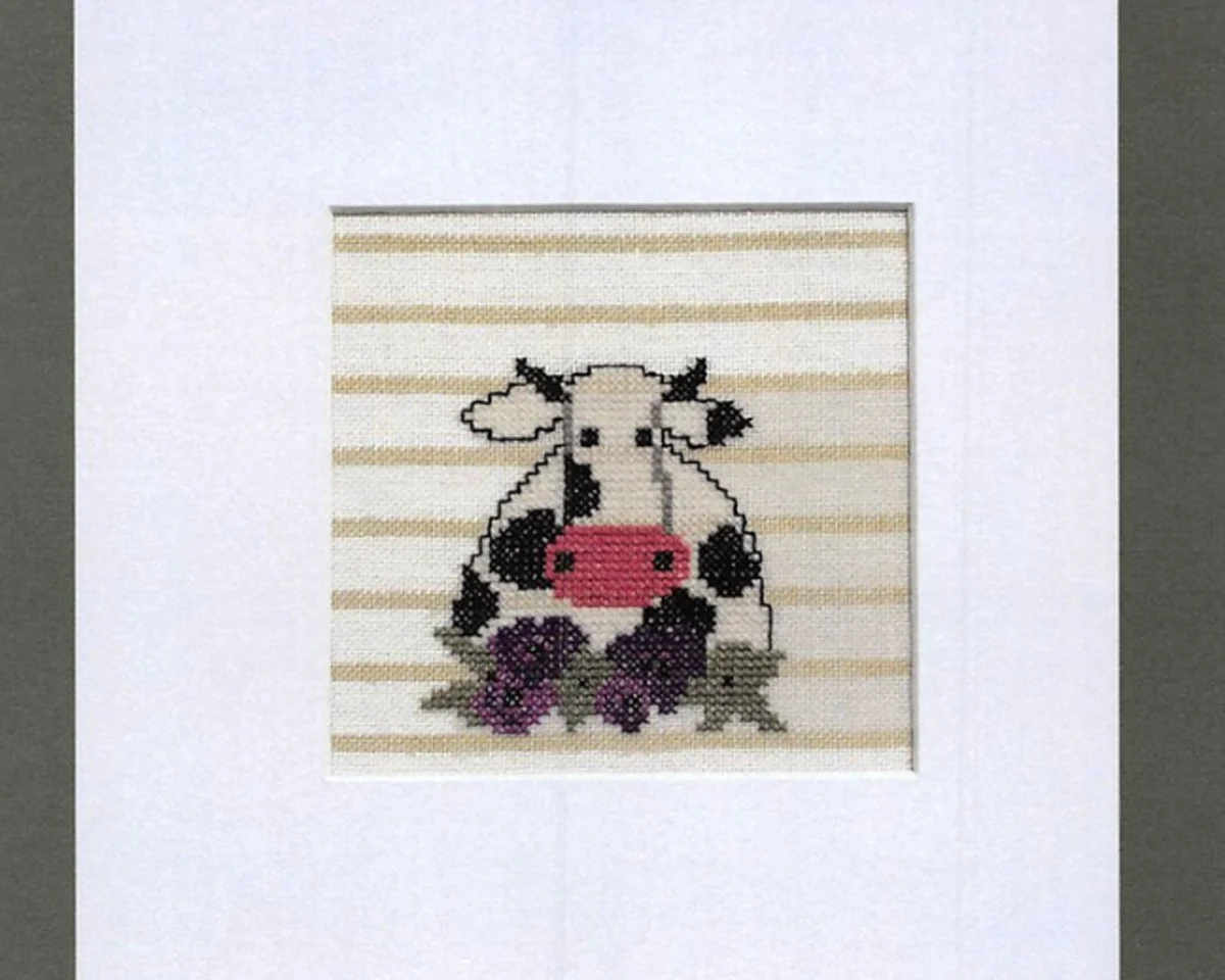 Stickset Vaupel & Heilenbeck, Kuh mit Blumen