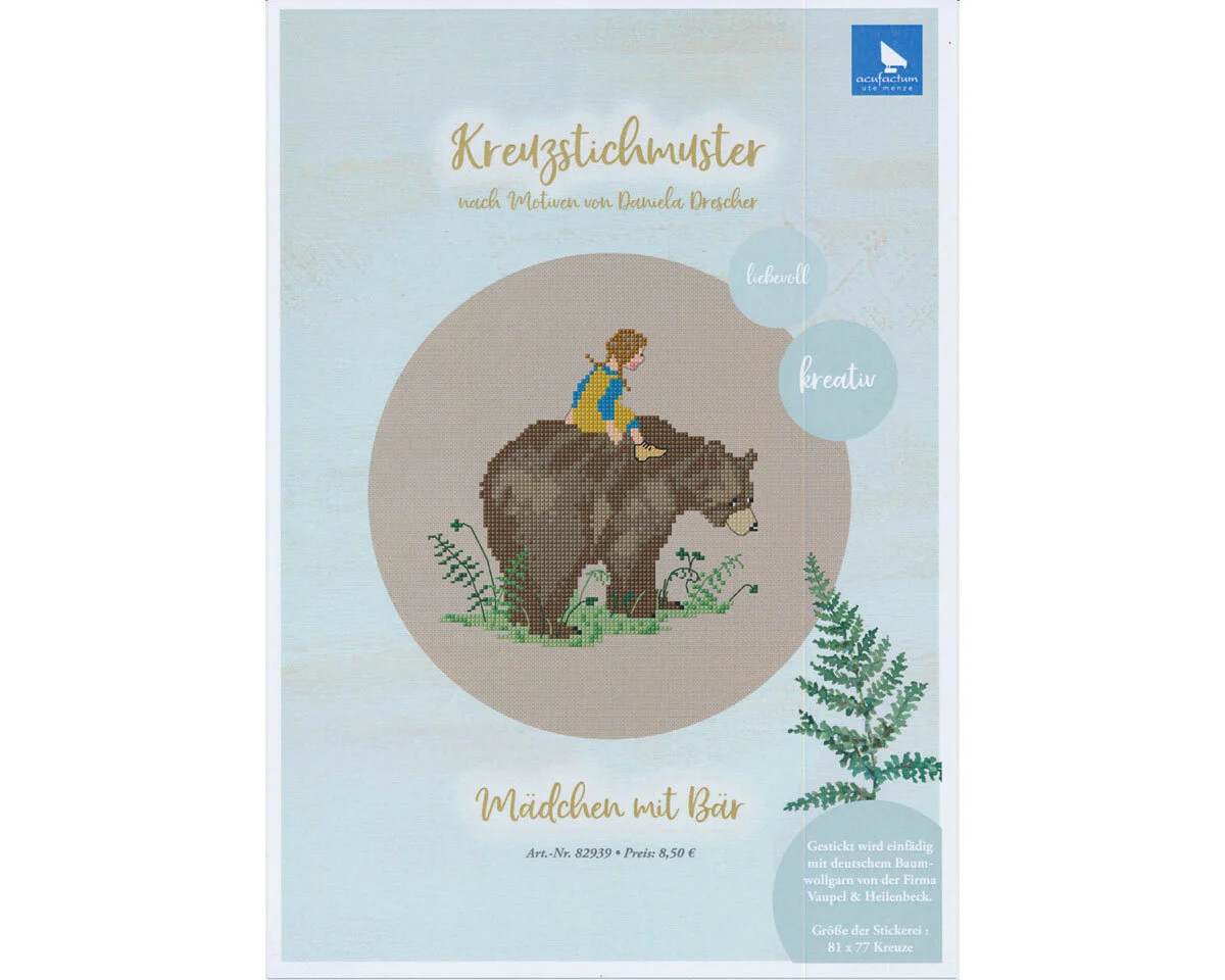 Stickvorlage: Mädchen mit Bär, Acufactum