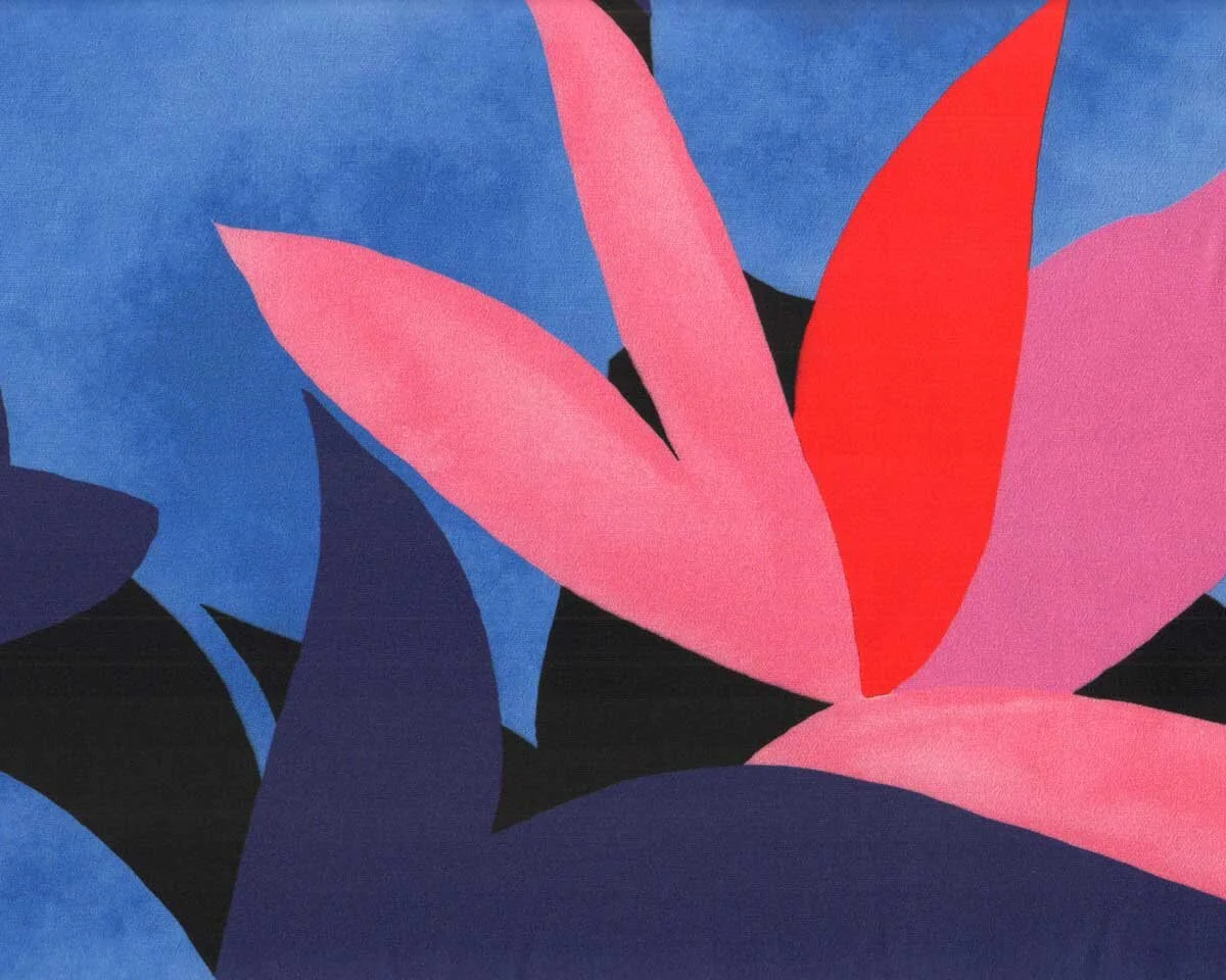 Viskosekreppstoff BLUE FLOWER, abstrakte Blüte, blau-pink, Hilco
