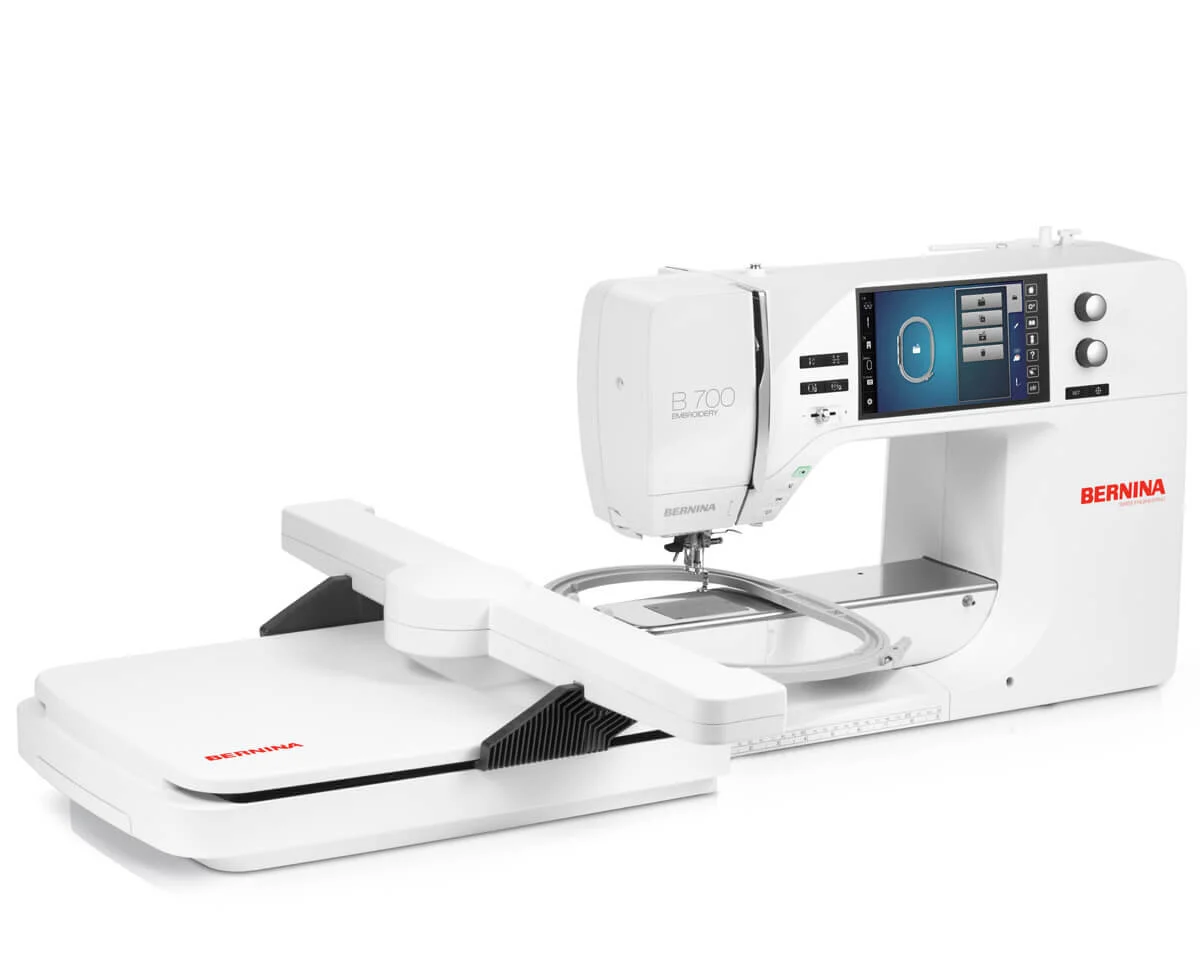 Vorführmodell Stickmaschine BERNINA 700 mit Stickmodul mit SDT