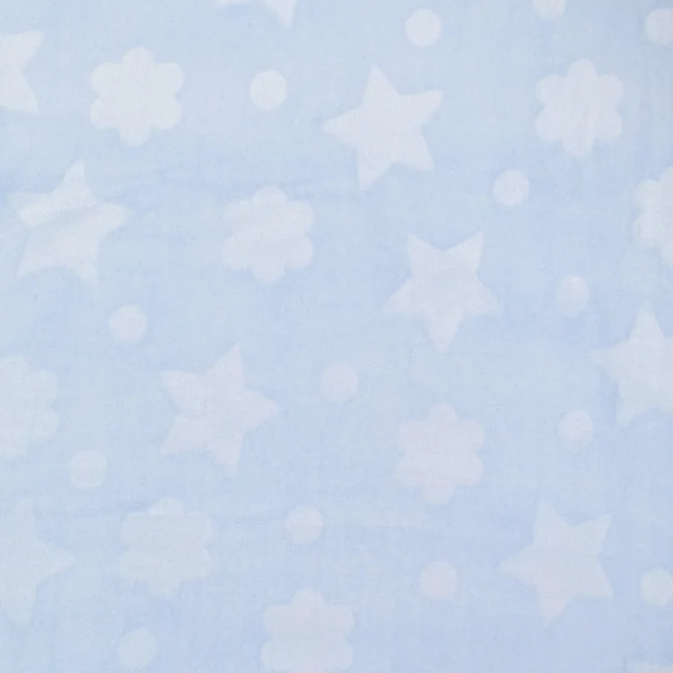 Wellnessfleece Flowers and Stars, hellblau
